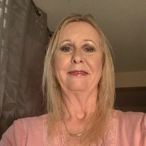 Meet your Posher, Louann